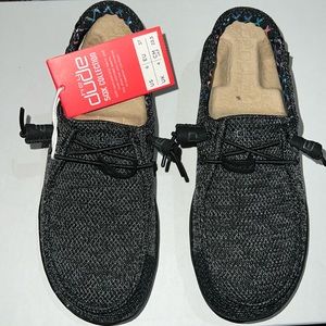 Hey Dude Shoes, black NWT, size 6